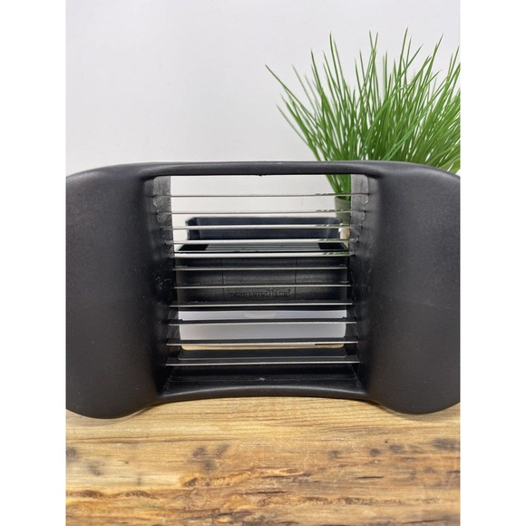 Pampered Chef #1181 Quick Slice Fruit Vegetable Slicer+ BONUS COOKBOOK - Picture 3 of 3